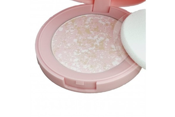 Полупрозрачная компактная пудра с мерцающими частичками для яркой кожи POND&amp;#039;S Translucent Compact Powder 4.5 гр