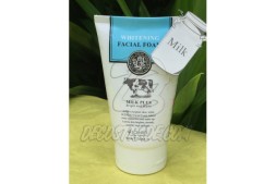 Молочная осветляющая пенка для умывания с коэнзимом Q10 от Scentio, Milk Plus Whitening Q10 Facial Foam, 100 мл