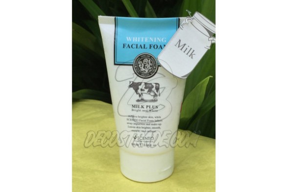 Молочная осветляющая пенка для умывания с коэнзимом  Q10 от Scentio, Milk Plus Whitening Q10 Facial Foam, 100 мл