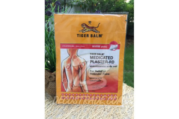 Согревающий и обезболивающий пластырь (красный) от Tiger Balm, Medicated Plaster Warm Red, 2 шт 10x14 см