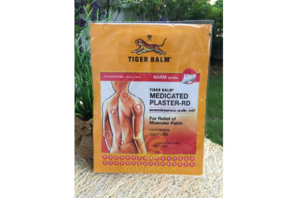 Согревающий и обезболивающий пластырь (красный) от Tiger Balm, Medicated Plaster Warm Red, 2 шт 7x10 см