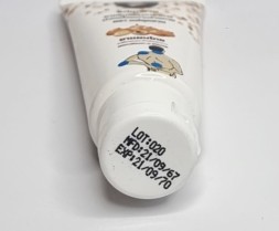 Разогревающий, массажный крем с экстрактом Лонгана от Mae Kularb Longan Cream 15 гр за 1 бат