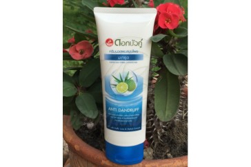 Травяной кондиционер против перхоти «Каффир-лайм» от Dok Bua, Kaffir Lime Herbal Conditioner, 200 мл