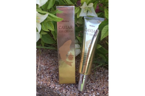 Питательный крем для области вокруг глаз Mistine Caviar Eye Cream 15 g.