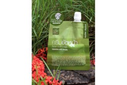 Травяной скраб для лица с Коэнзимом Q10 и Коллагеном от Patummas, Facial Scrub Cream Collagen Nano Co Q10, 15 гр