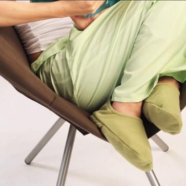 Нагревающие травяные тапочки от усталости ног Gaya Herbal Booties