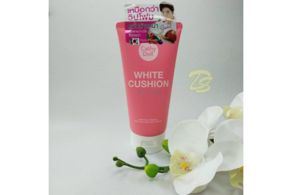 Пенка для умывания лица с муцином улитки и экстрактами ягод от Cathy Doll White Cushion  120 мл.