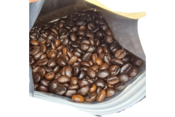 Кофе в зернах робуста 100% средней обжарки Siam Dee Caff Premium Organic Robusta 200g